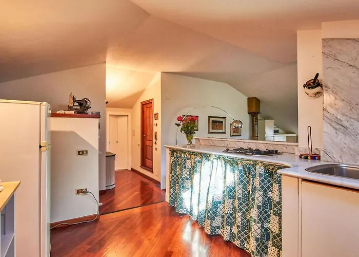 Terrazzo Fiorito By Interhome شقة
